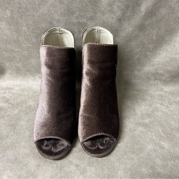 STEVE MADDEN Kaitt Women's Brown Velvet Open Toe Slip-on Booties - US Size 6 - Picture 4 of 8